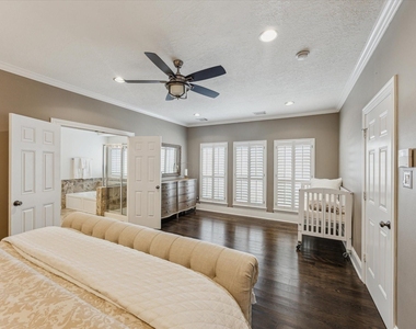 427 N Gate Stone - Photo Thumbnail 12