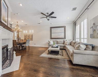 427 N Gate Stone - Photo Thumbnail 2