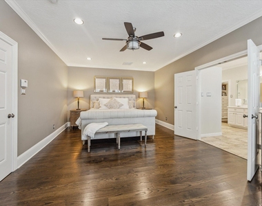 427 N Gate Stone - Photo Thumbnail 11