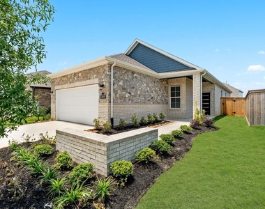 21022 Armstrong County Drive - Photo Thumbnail 3