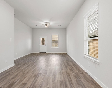 21022 Armstrong County Drive - Photo Thumbnail 15