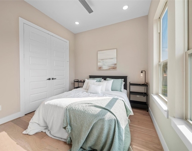 303 Queen Sude Lane - Photo Thumbnail 3