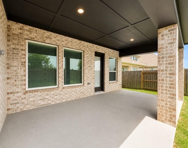 32035 River Birch Lane - Photo Thumbnail 21