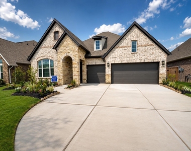 32035 River Birch Lane - Photo Thumbnail 2