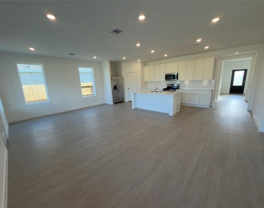 7919 Evening Emerald Drive - Photo Thumbnail 10