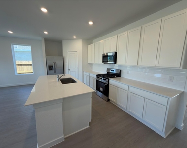 7919 Evening Emerald Drive - Photo Thumbnail 12