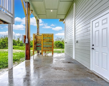 1040 Johnson Road - Photo Thumbnail 5