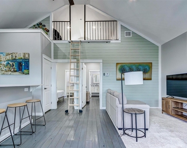 1040 Johnson Road - Photo Thumbnail 11