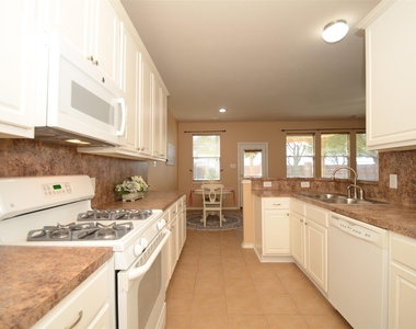 5606 Claybeck Lane - Photo Thumbnail 9
