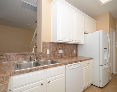 5606 Claybeck Lane - Photo Thumbnail 13
