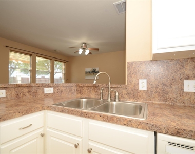5606 Claybeck Lane - Photo Thumbnail 11