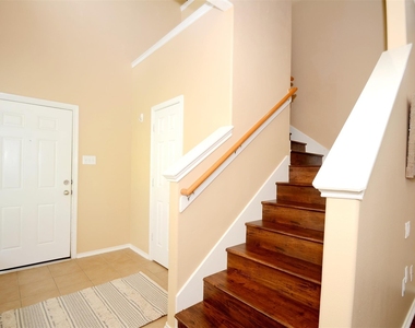 5606 Claybeck Lane - Photo Thumbnail 15