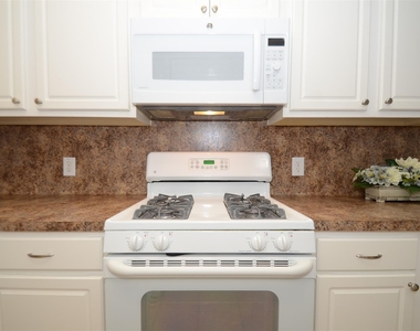 5606 Claybeck Lane - Photo Thumbnail 12