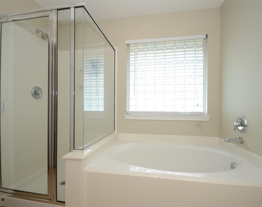 5606 Claybeck Lane - Photo Thumbnail 20