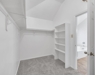 28223 Fantail Drive - Photo Thumbnail 13