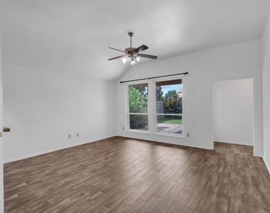 28223 Fantail Drive - Photo Thumbnail 6