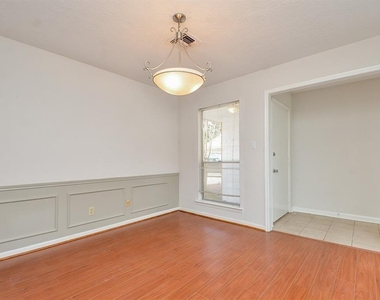 15815 Boulder Oaks Drive - Photo Thumbnail 24