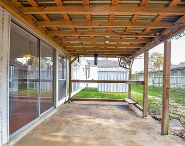 15815 Boulder Oaks Drive - Photo Thumbnail 5