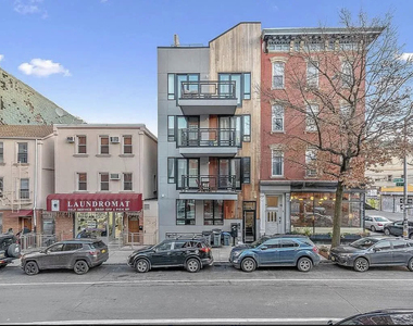 77 Berry Street - Photo Thumbnail 7