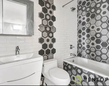 77 Berry Street - Photo Thumbnail 6