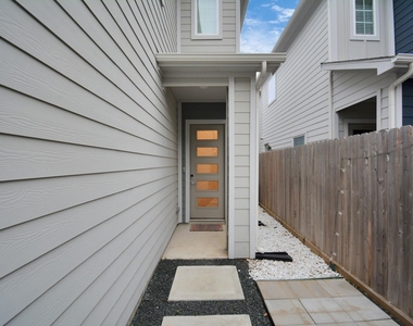1235 W Tidwell Road - Photo Thumbnail 2