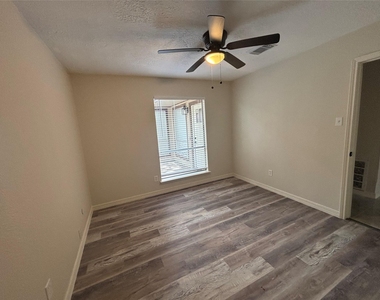 22707 Cranberry Trail - Photo Thumbnail 5