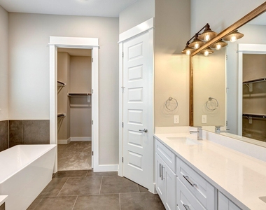 1304 W 23rd Street - Photo Thumbnail 13