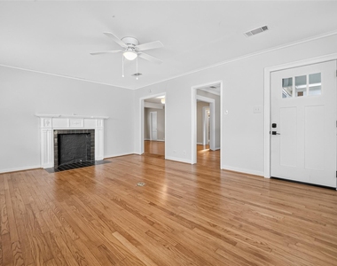 2406 Southgate Boulevard - Photo Thumbnail 3
