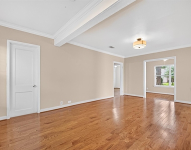 2406 Southgate Boulevard - Photo Thumbnail 8