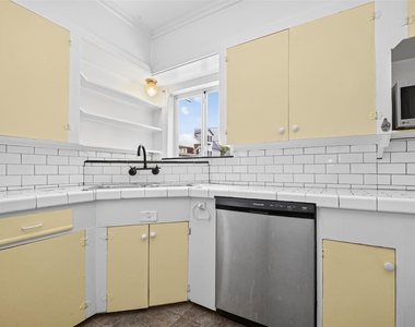 2406 Southgate Boulevard - Photo Thumbnail 12