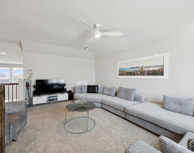21030 Albany Landing Lane - Photo Thumbnail 18