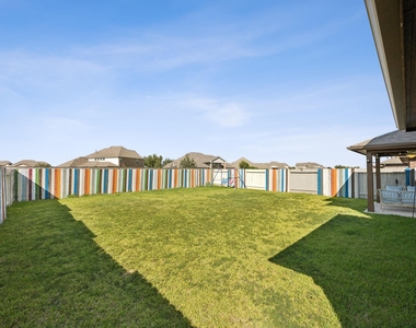 21030 Albany Landing Lane - Photo Thumbnail 25