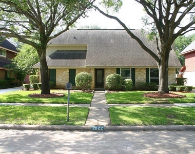 2822 River Birch Drive - Photo Thumbnail 1
