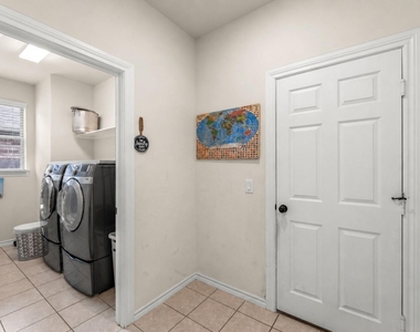 11410 Cypress Elm Court - Photo Thumbnail 7