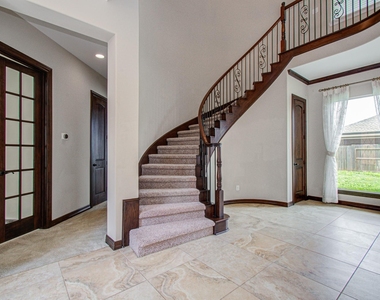 5711 Avon Landing Lane - Photo Thumbnail 4