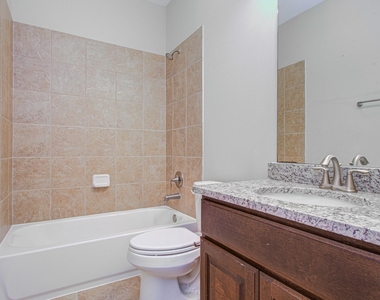 5711 Avon Landing Lane - Photo Thumbnail 41