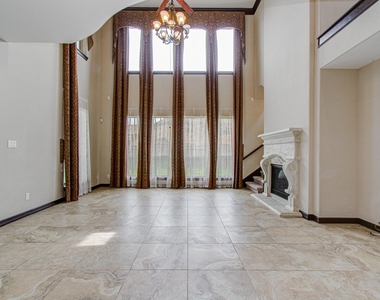 5711 Avon Landing Lane - Photo Thumbnail 7
