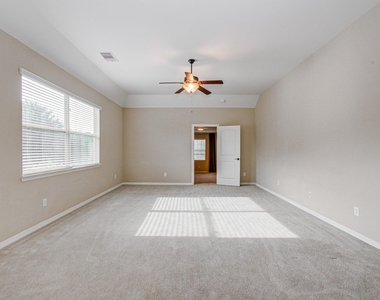5711 Avon Landing Lane - Photo Thumbnail 37