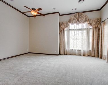 5711 Avon Landing Lane - Photo Thumbnail 18