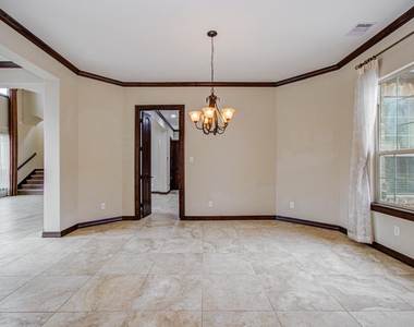 5711 Avon Landing Lane - Photo Thumbnail 6