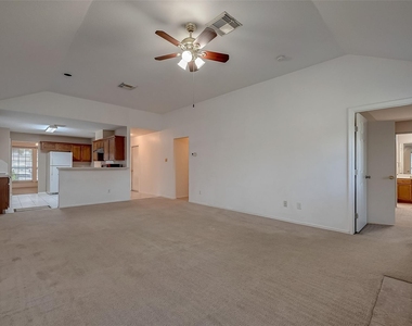 10902 Primrose Acres Lane - Photo Thumbnail 6