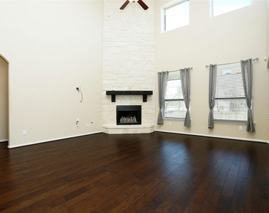 9702 Massanutten Lane - Photo Thumbnail 9