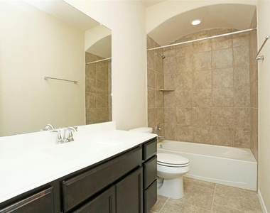 9702 Massanutten Lane - Photo Thumbnail 25