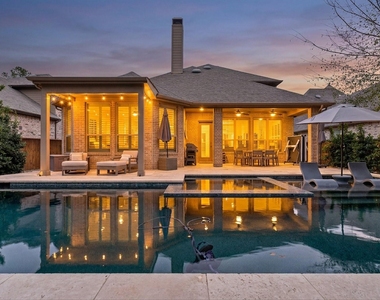 125 Russet Bend Place N - Photo Thumbnail 8