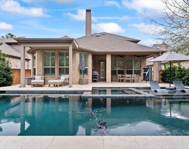 125 Russet Bend Place N - Photo Thumbnail 29