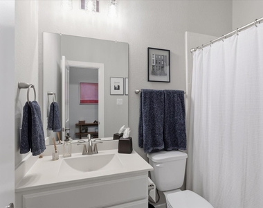 125 Russet Bend Place N - Photo Thumbnail 23