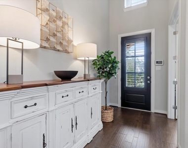 125 Russet Bend Place N - Photo Thumbnail 11