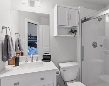 125 Russet Bend Place N - Photo Thumbnail 28