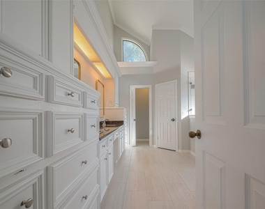 15714 Sylvan Lake Drive - Photo Thumbnail 36