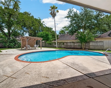 15714 Sylvan Lake Drive - Photo Thumbnail 42